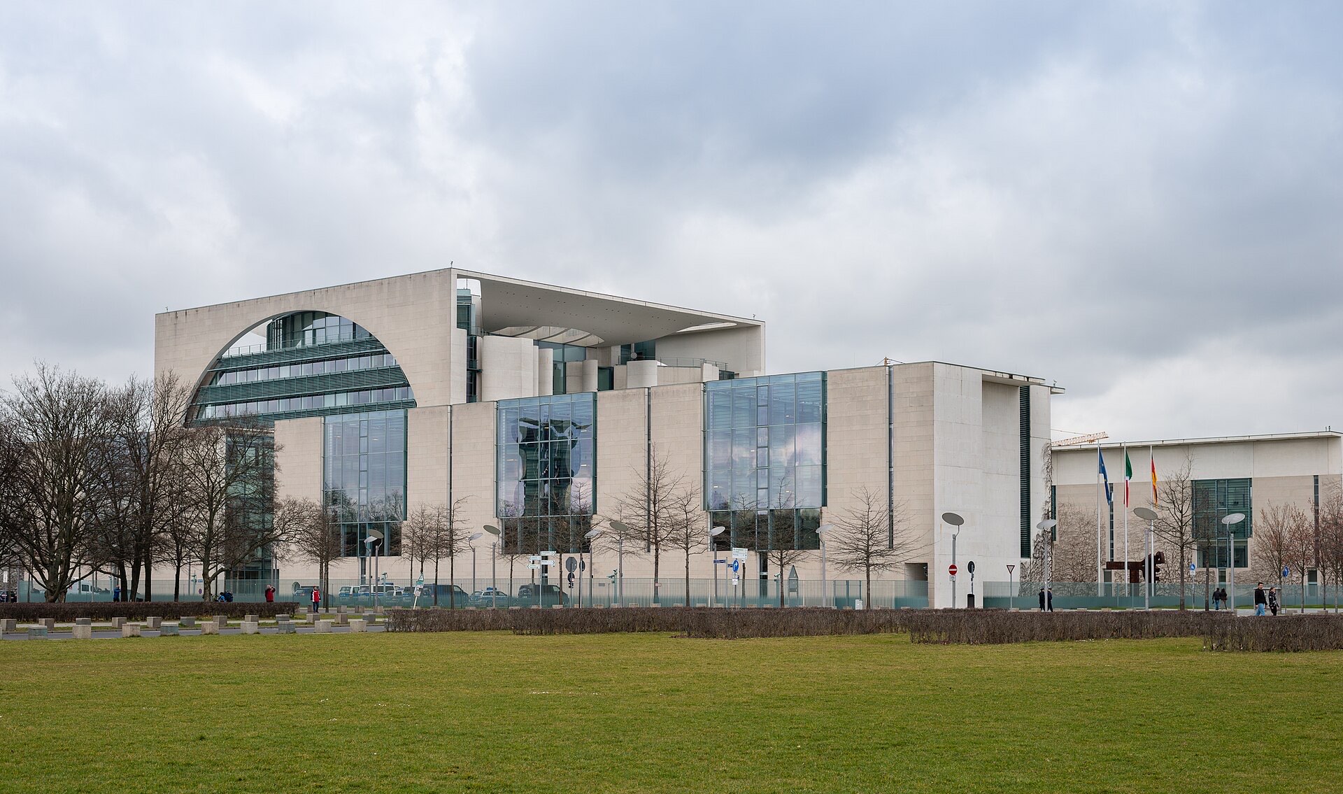 Moderne Architektur in Berlin als Motiv für bundesweite Wirtschaftsförderung